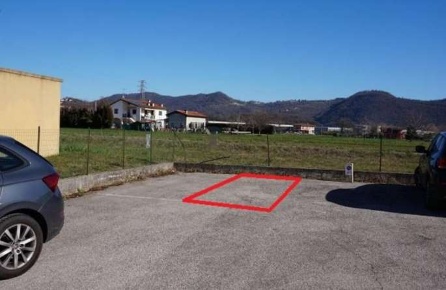 Foto Appartamento in Via XXV Aprile  8, Brogliano Centro di 80 m² all'asta
