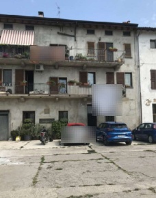 Foto Appartamento in Via Milano, Treviglio di 221 m² con 6 locali all'asta