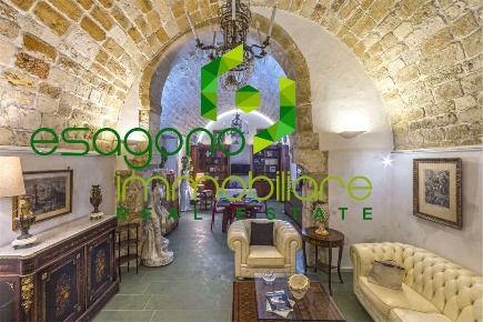 Foto Appartamento a Siracusa di 240 m² con 4 locali in affitto