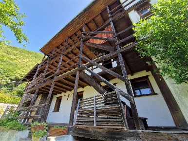 Foto Casa indipendente in via Pracastello 34, Cesara Centro di 120 m²