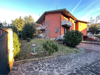 Foto Villa unifamiliare in via San Martino Vecchio 27, Torre Boldone Centro