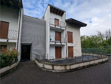 Foto Appartamento in via della Sorgente 9, Lesmo di 65 m² con 2 locali