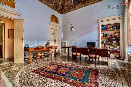 Foto Appartamento in piazza vittorrio 21, Torino di 330 m² con 10 locali