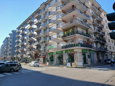Foto Appartamento in via Nicola Serra, Cosenza Centro di 117 m² in vendita