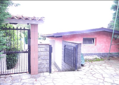 Foto Casa indipendente a Barbania di 341 m² con 10 locali in vendita