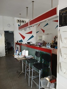 Foto Locale commerciale a Massa Centro di 74 m² con 2 locali in vendita