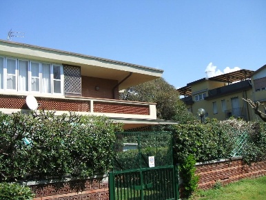 Foto Appartamento a Carrara Marina di Carrara di 33 m² con 1 locali