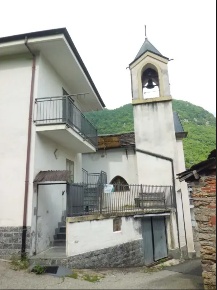 Foto Casa indipendente a Pont-Canavese Centro di 261 m² con 8 locali