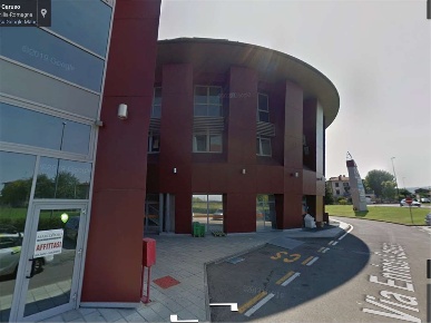 Foto Negozio in via E. Caruso 65, Vignola di 300 m² con 1 locali in affitto