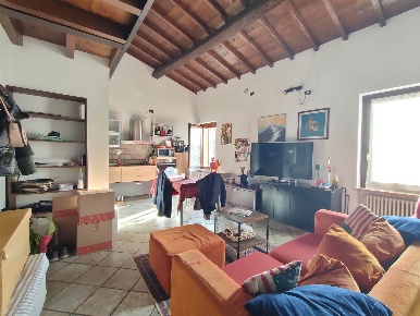 Foto Appartamento a Verona Veronetta di 68 m² con 4 locali in affitto