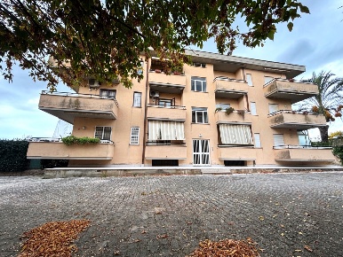 Foto Appartamento in via Tufello, Lanuvio Campoleone Di Lanuvio di 110 m²