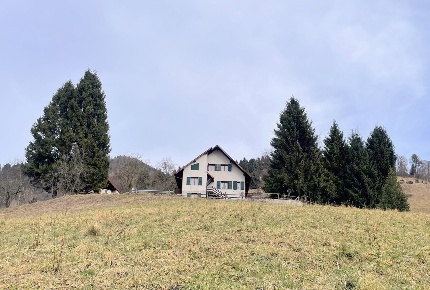 Foto Villa singola in Via Valcapra 1, Foza di 200 m² con 10 locali