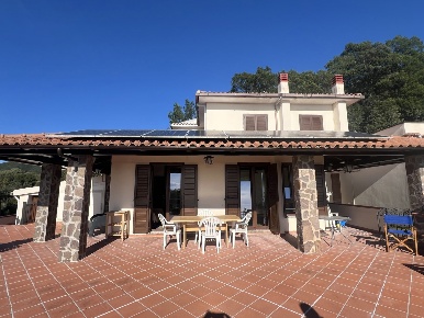 Foto Villa unifamiliare in Salise, Santa Marina di 347 m² con 9 locali