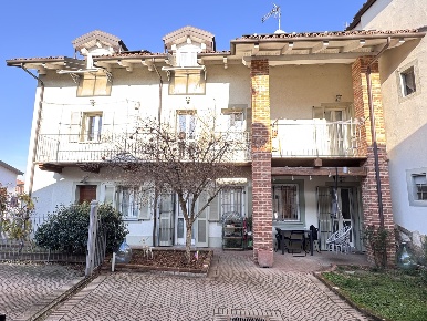 Foto Villa singola in Via Ternavasso 5, Poirino Centro di 210 m² in vendita