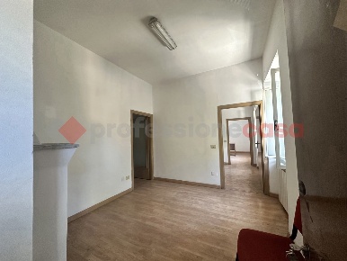 Foto Ufficio in Via ALCIDE DE GASPERI 51, Alatri Centro di 120 m²