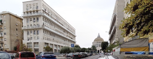 Foto Negozio in San Giovanni Bosco, Roma Cinecittà di 60 m² con 2 locali