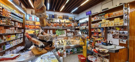 Foto Attività commerciale in Nemorense, Roma Trieste - Coppedè di 85 m²