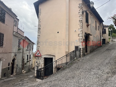 Foto Appartamento in Via Edoardo Facchini 17, Alatri Centro di 62 m²