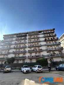 Foto Appartamento in Via Pianell, Palermo Settecannoli di 100 m² in vendita