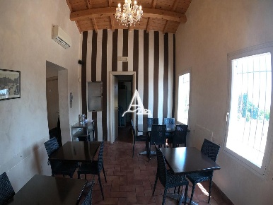 Foto Locale commerciale a Nogara Centro di 334 m² in vendita