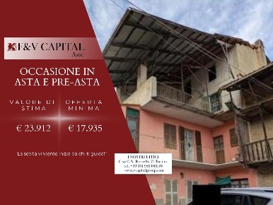 Foto Villa unifamiliare in Via Castellazzo, Piverone Centro di 195 m²