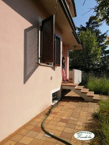 Foto Villa a schiera a Fosdinovo di 190 m² con 6 locali in vendita