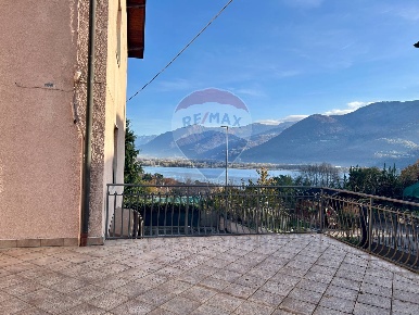 Foto Appartamento a Lovere di 227 m² con 3 locali in vendita