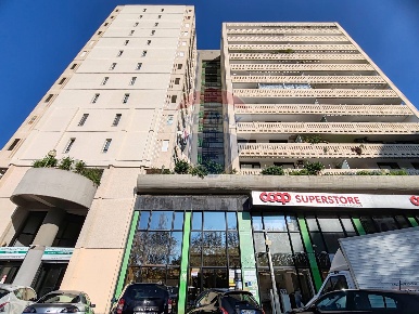 Foto Ufficio in Via Edmondo Caccuri, Bari Poggiofranco di 90 m² in vendita