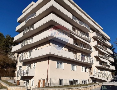 Foto Ufficio in Via Porta Napoli, L'Aquila Torretta - Torrione di 338 m²