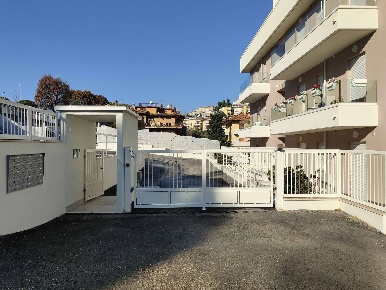 Foto Appartamento in Via Mazzini, Acquaviva Picena di 46 m² con 2 locali