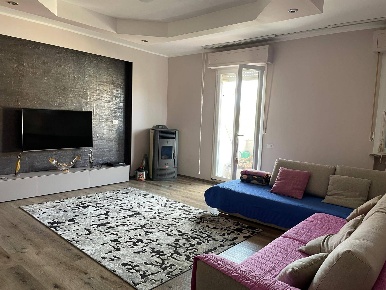 Foto Appartamento in VIA SERRALOGGIA, Fabriano Centro di 115 m² in affitto
