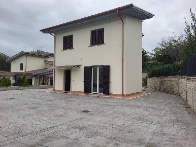 Foto Villa unifamiliare in VIA TORITA, Segni di 125 m² con 4 locali