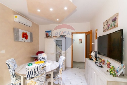 Foto Appartamento a Aci Catena Centro di 80 m² con 3 locali in vendita