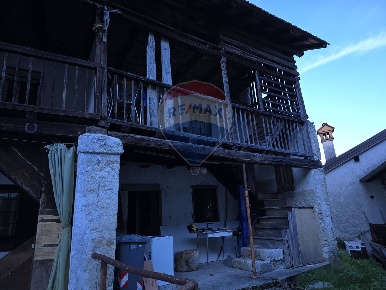 Foto Rustico in Via Campigotti, Lamon di 116 m² con 4 locali in vendita