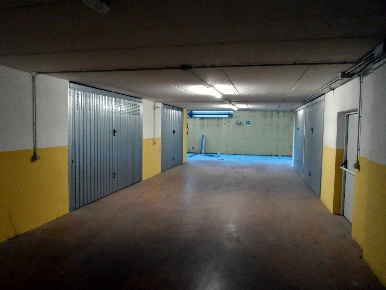 Foto Box in 85 strada, Monteprandone Centobuchi di 25 m² con 1 locali