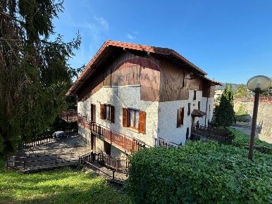 Foto Appartamento in via papa giovanni, Costa Serina di 85 m² con 3 locali