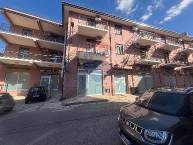 Foto Attività commerciale in Via Liberta', Partinico di 1500 m² in vendita