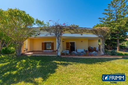 Foto Villa singola in via nettuno, Olbia Pittulongu di 280 m² con 4 locali