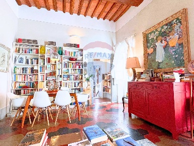 Foto Appartamento a Portoferraio Centro di 154 m² con 6 locali in vendita