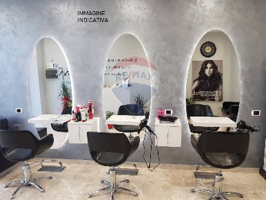 Foto Attività commerciale a Matera Centro di 50 m² con 2 locali in vendita