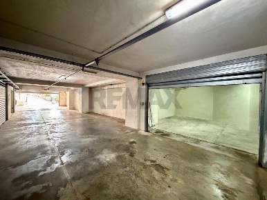 Foto Posti auto in Piazzale Domenico Bruno, Modica Modica Sorda di 37 m²