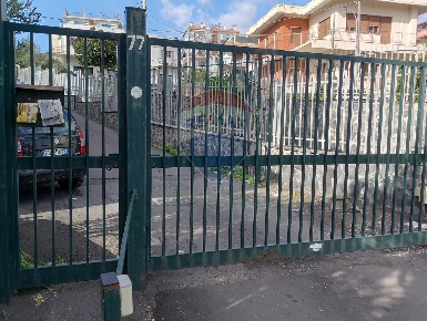 Foto Appartamento in Via Livorno, Aci Castello Centro di 110 m² in vendita