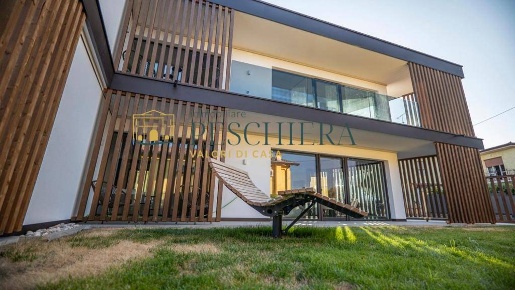 Foto Appartamento in Via Lavatoi, Peschiera del Garda Dolci di 68 m²