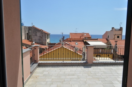 Foto Appartamento in VIA PERTICA, Finale Ligure Centro di 90 m² in affitto