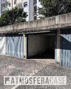 Foto Box in Via Comin Ventura, Bergamo Canovine di 15 m² con 1 locali