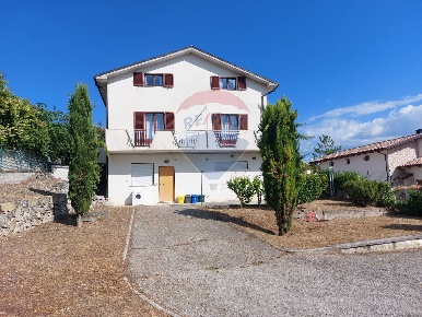 Foto Appartamento in Via Caduti di Via Fani, Poggio Picenze di 50 m²