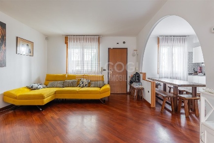 Foto Villa a schiera a Imola di 190 m² con 5 locali in vendita
