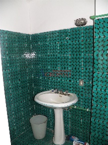 Foto Negozio in Via Principe di Napoli, Bracciano Centro di 37 m²