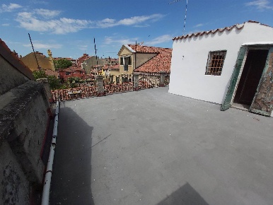 Foto Appartamento a Venezia Dorso Duro - San Barnaba di 86 m² con 6 locali