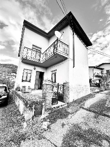 Foto Villa a schiera in via ghitella  2, Luni Casano Dogana Isola di 145 m²